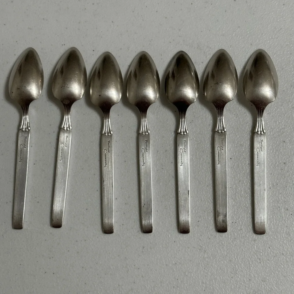 7 Oneida Community Twilight Fruit Spoons‎ Lot MCM Silver Plate Flatware Vintage